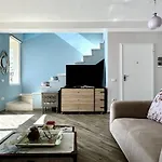 Apartament Art Luxury - Seaview Apartment, Bougainville Bay