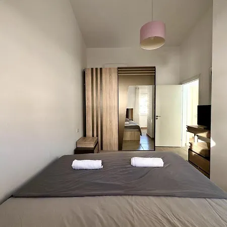 Art Luxury - Seaview Apartment, Bougainville Bay