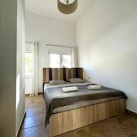 Art Luxury - Seaview Apartment, Bougainville Bay