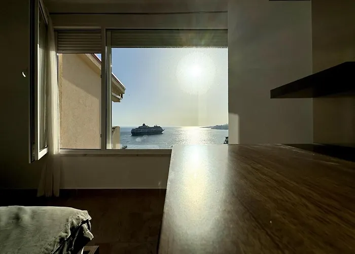 Διαμέρισμα Art Luxury - Seaview Apartment, Bougainville Bay *
